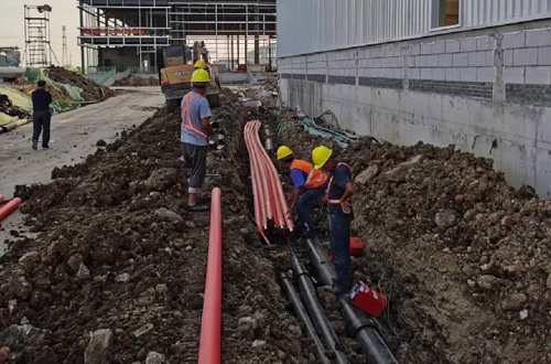 蚌埠工厂监控外围管道预埋施工